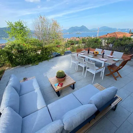 Teresita Villa With Garden And Lake View *