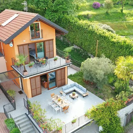 Villa Teresita Villa With Garden And Lake View