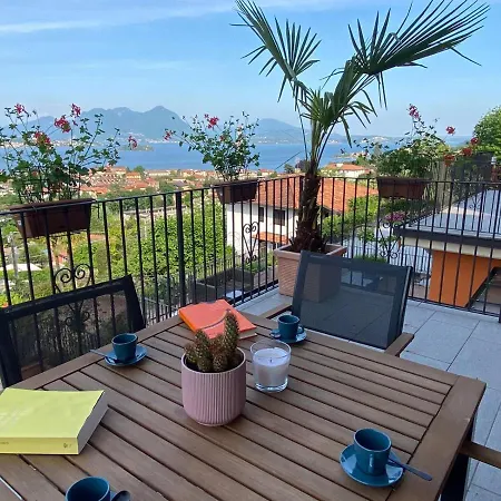 Villa Teresita Villa With Garden And Lake View