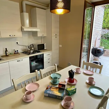 Teresita Villa With Garden And Lake View *
